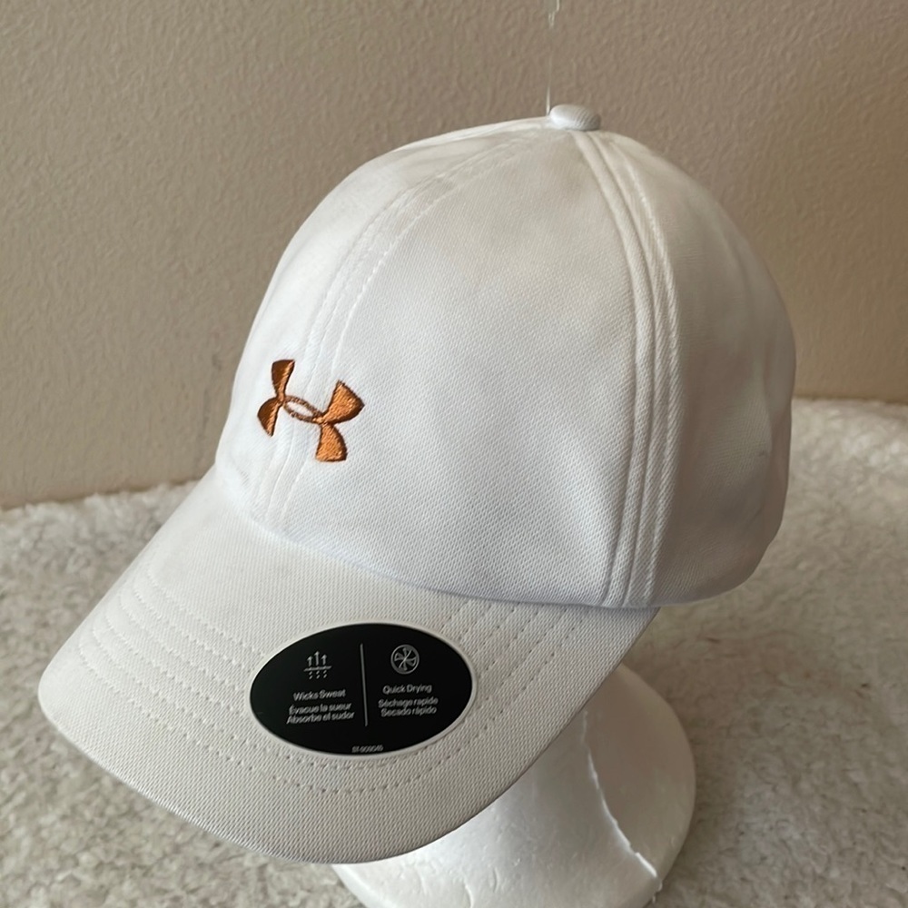 UNDER Armour NWT Six Panel Cap